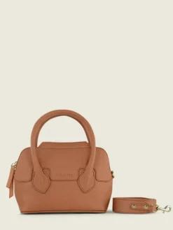 Gisele Xs Art Deco