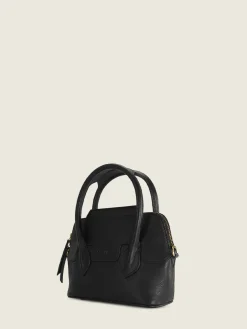 Gisele Xs Art Deco