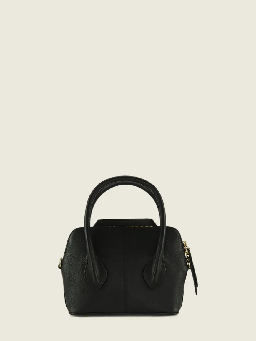 Gisele Xs Art Deco