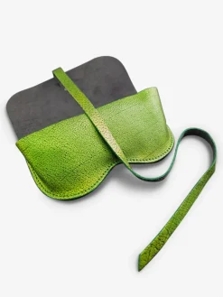 L'Etui A Lunettes