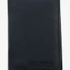 L'Etui Pour Passeport