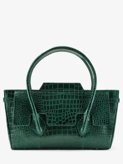 Madeleine Alligator