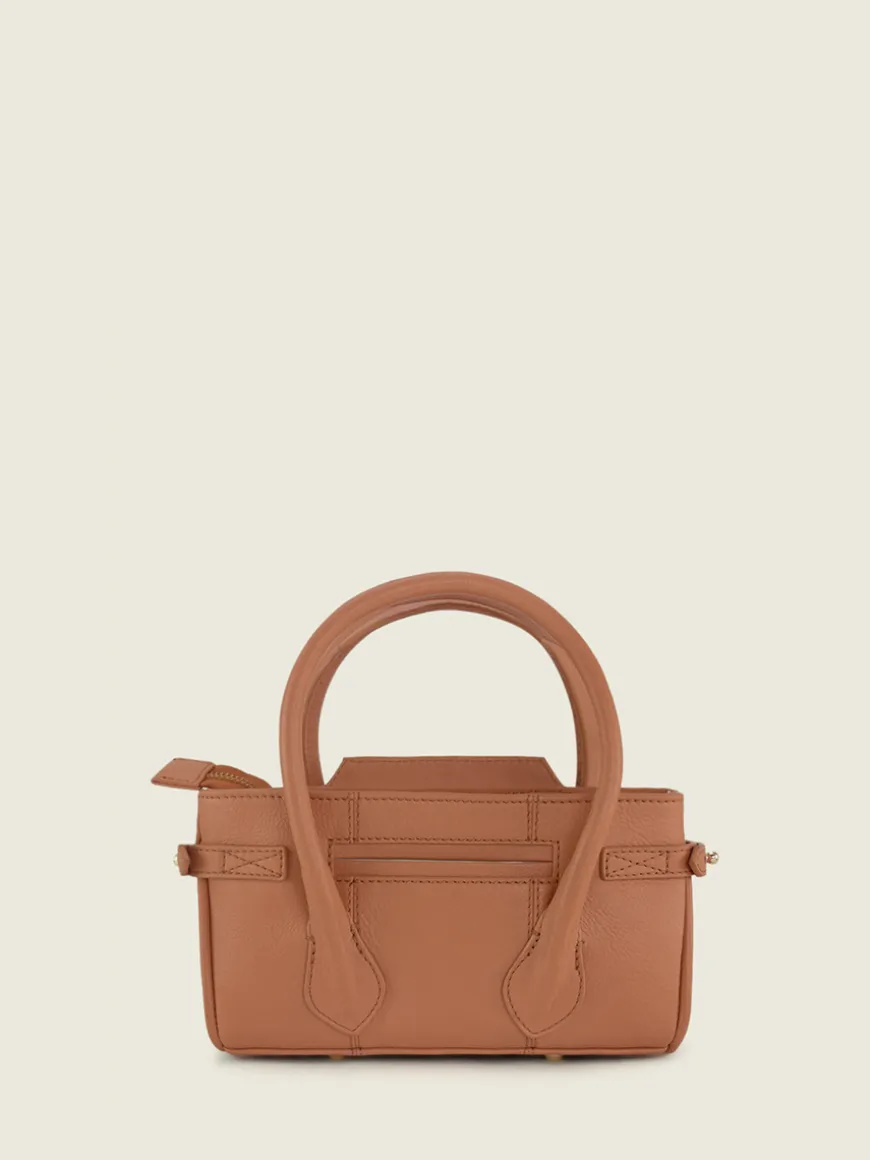 Madeleine Xs Art Deco