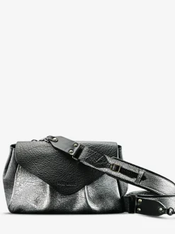 Suzon M