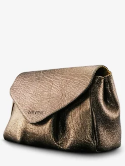 Suzon M