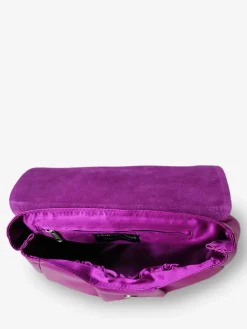 Suzon M Ultraviolet