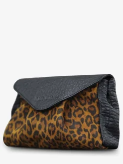 Suzon S Leopard